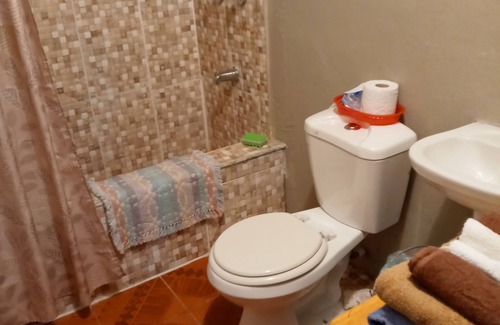 Moore Town Casa | Inviting 2-bed House in Fair Prospect