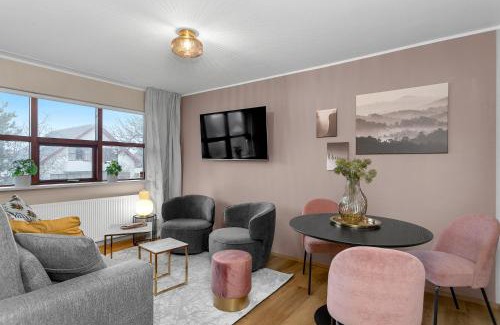 Breidholt Apartamento | Inviting 2BR Haven in the Heart of the Suburbs