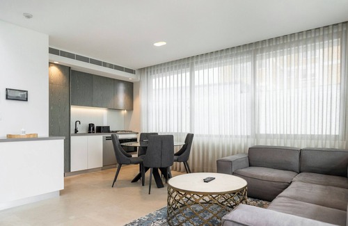 Coogee Apartamento | Inviting 2BR Unit w/Parking near Coogee Beach