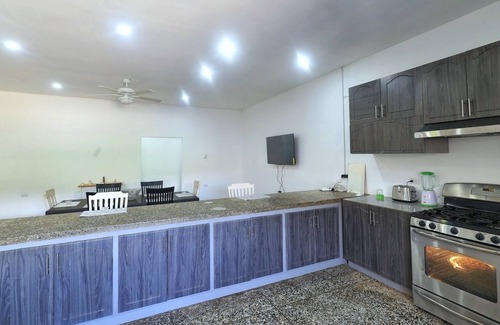 Scarborough Apartamento | Inviting 3-bed Apt in Whim Estate- Nearscarborough