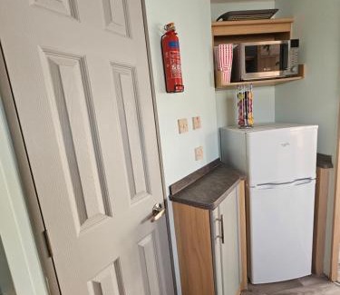 Porthcawl Chalet De Esquí | Inviting 3-Bed Caravan in Porthcawl