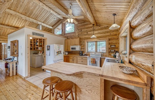 Nathrop Cabina | Inviting and Relaxing-Cliffs and Streams!