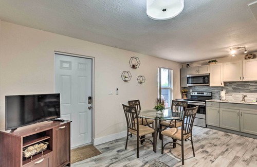 Riviera Beach Apartamento | Inviting Apartment < 2 Mi to Riviera Beach!