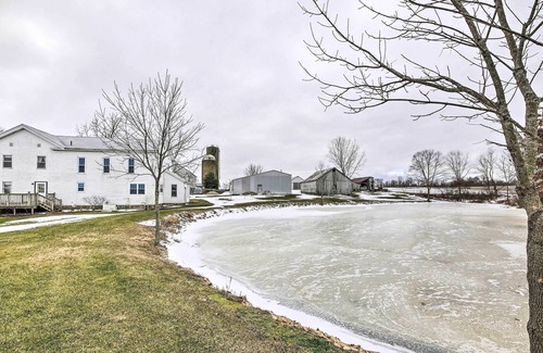 Ashland Casa | Inviting Ashland Farmhouse: 7 Mi to Downtown!