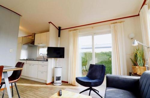 Hollum Chalet De Esquí | Inviting Dune Chalet in Hollum near Golf Course