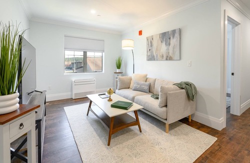 East Lyme Condominio | Inviting, Family Friendly, and Relaxing NEW condo.