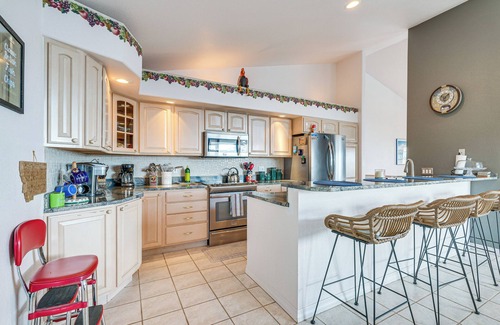 Great Falls Casa | Inviting Great Falls Home w/ Wraparound Deck!