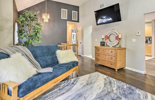 West Milford Casa | Inviting Hewitt Home Near Hiking & Skiing!
