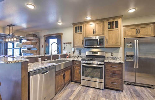 Irma Cabaña | Inviting Irma Cottage w/ Silver Lake Access!