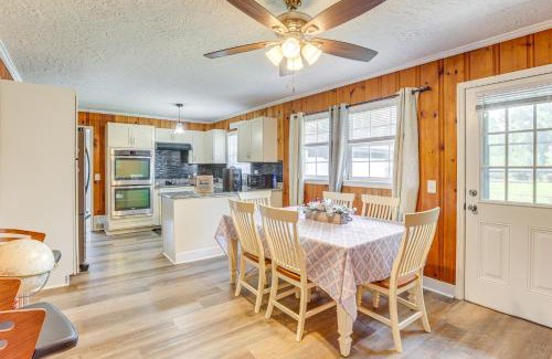 Jacksonville Casa | Inviting Jacksonville Home Less Than Half Mi to University