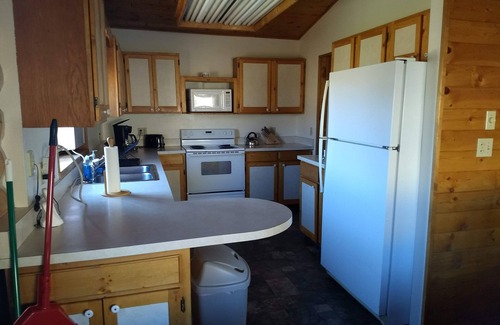 Wapiti Casa | Invitar a inicio de sesión de registro en Quiet Valley, cerca de Yellowstone