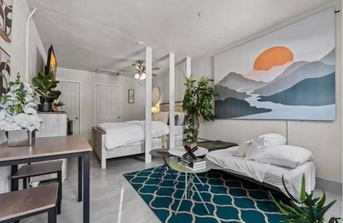 Bryant Apartamento | Inviting Oasis - Cozy, Spotless, and Comfortable Room