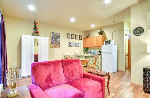 Hazel Dell Apartamento | Inviting Studio w/ Patio, 15 Mi to Portland!
