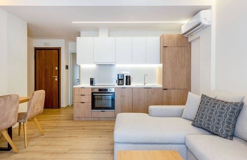 Petralona Apartamento | IO SUITES