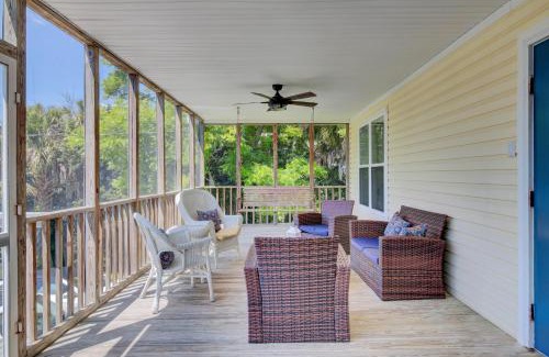 Sullivan's Island Casa | Ion by AvantStay Walk to Beach Dining Shopping Central Location Deck