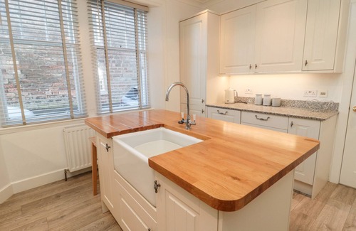 Berwick-upon-Tweed Cabaña | Iona 10 Palace Street East