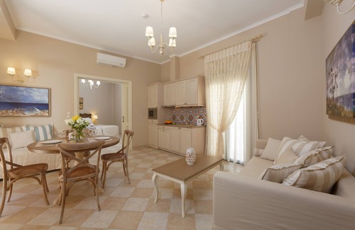 Rethymno Hotel | Ionia Suites
