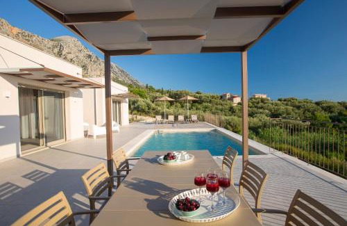 Aktio-Vonitsa Villa | Ionian Sunshine Villas