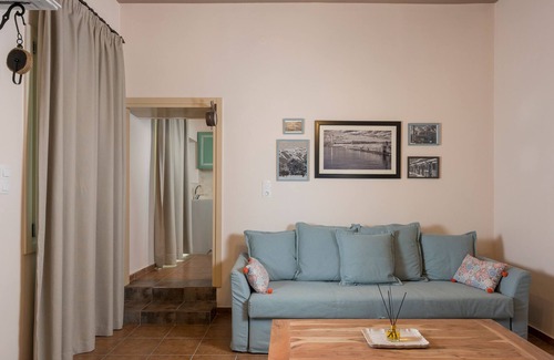Kournas Casa | Iosif de Home