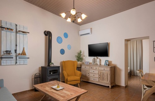 Kournas Casa | Iosif de Home