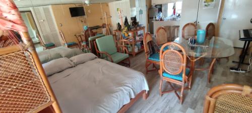 Club Deportivo Casa | IOW4 LM Yoga Lounge