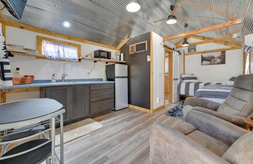 Austinville Apartamento | Iowa Tiny Cabin Near Pine Lake State Park