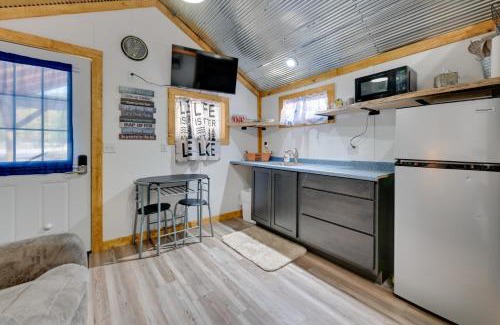Austinville Apartamento | Iowa Tiny Cabin Near Pine Lake State Park