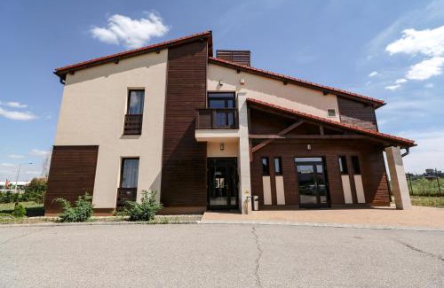 Szolnok Casa | Ipari Park Panzió
