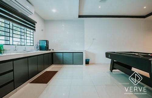 Hulu Kinta Casa | Ipoh Lazy Private Club House 4B3B by Verve 14 pax