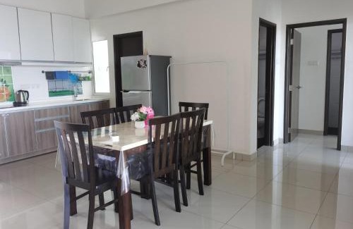 Kampung Kuchai Apartamento | Ipoh Majestic R&C Homestay 1