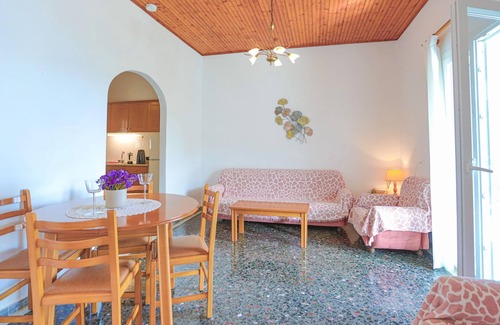 Agios Stefanos Apartamento | Irena Saint Stephanos
