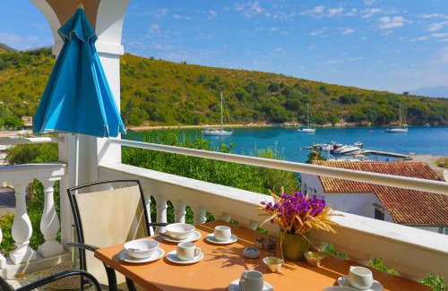 Agios Stefanos Apartamento | Irena Saint Stephanos