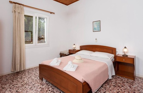 Agios Stefanos Apartamento | Irena - Dos Habitaciones Piso, Capacidad 5