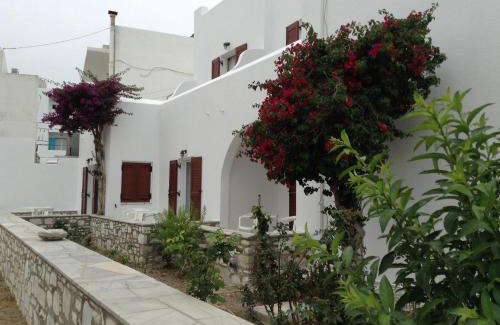 Paros Hotel | Irene Hotel - Beachfront