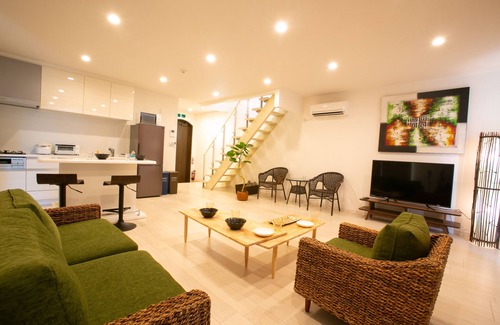 Maeganeku Casa | Irie House