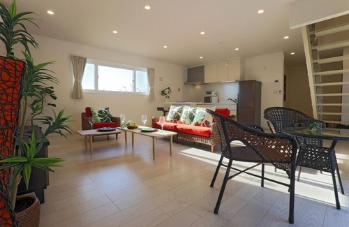 Maeganeku Casa | Irie House