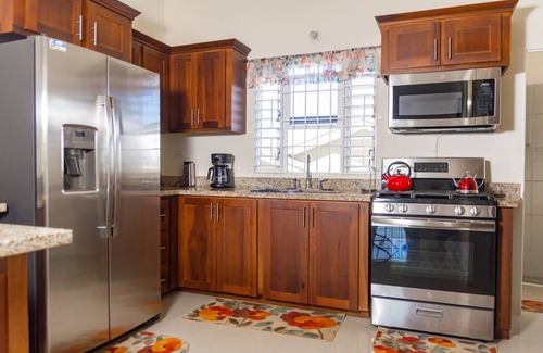 Florence Hall Village Casa | Irie Paradise Getaway Brand New Gated Community