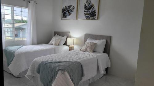 Discovery Bay Casa | Irie Rock Cottage - Close to the Beaches and Attractions, Spa Treatment- Discovery Bay, St Ann