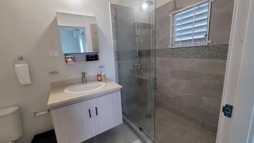 Discovery Bay Casa | Irie Rock Cottage - Close to the Beaches and Attractions, Spa Treatment- Discovery Bay, St Ann