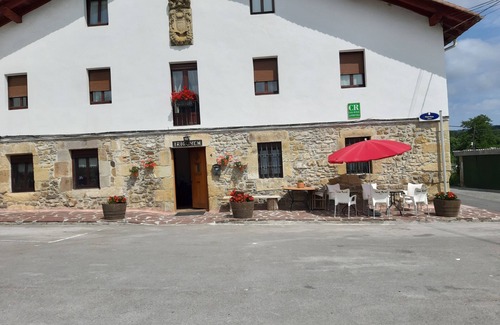 Zubieta Cabaña | Caserío rural en Zubieta, con WiFi Gratis a 7km de San Sebastián ideal familias