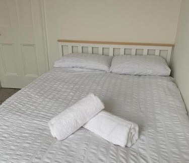 Southsea Casa | Iris Home in Southsea FREE street parking and pets welcome