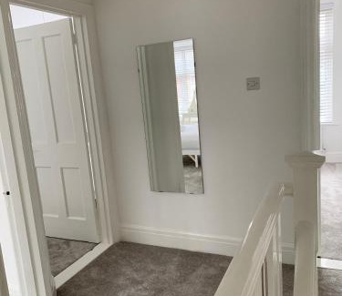 Southsea Casa | Iris Home in Southsea FREE street parking and pets welcome