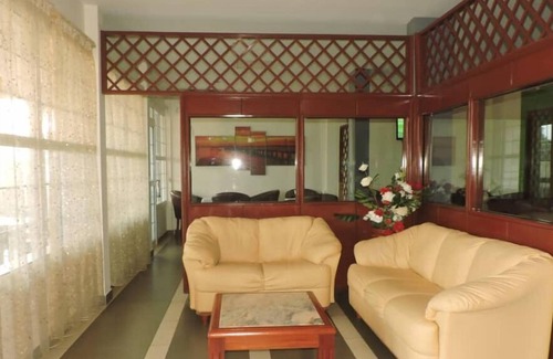 Yaounde Hotel | IRIS HOTEL