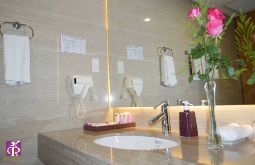 Ninh Kieu Hotel | Iris Hotel