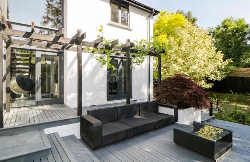 Millbrook Casa | Iroko