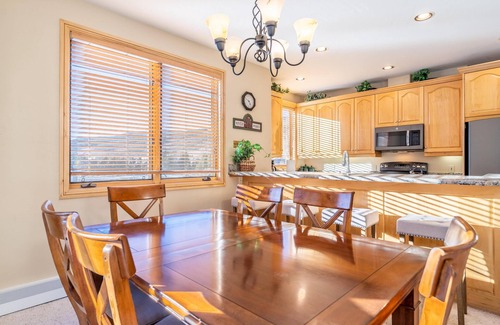 Mountain House Villa | Ironwood #2984: 2 by Summit County Mountain Retreats