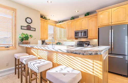 Mountain House Villa | Ironwood #2984: 2 by Summit County Mountain Retreats