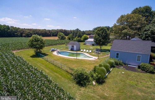Houston Apartamento | Is a cozy and private place close to Delaware Beaches, Milford and Harrintong!