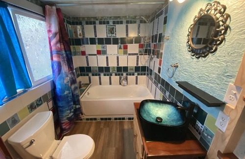 Myrtletown Apartamento | Is it an art project or a studio?