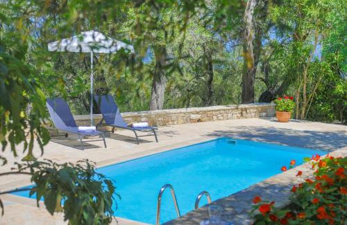 Magazia Casa | Isabella Paxos Holidays